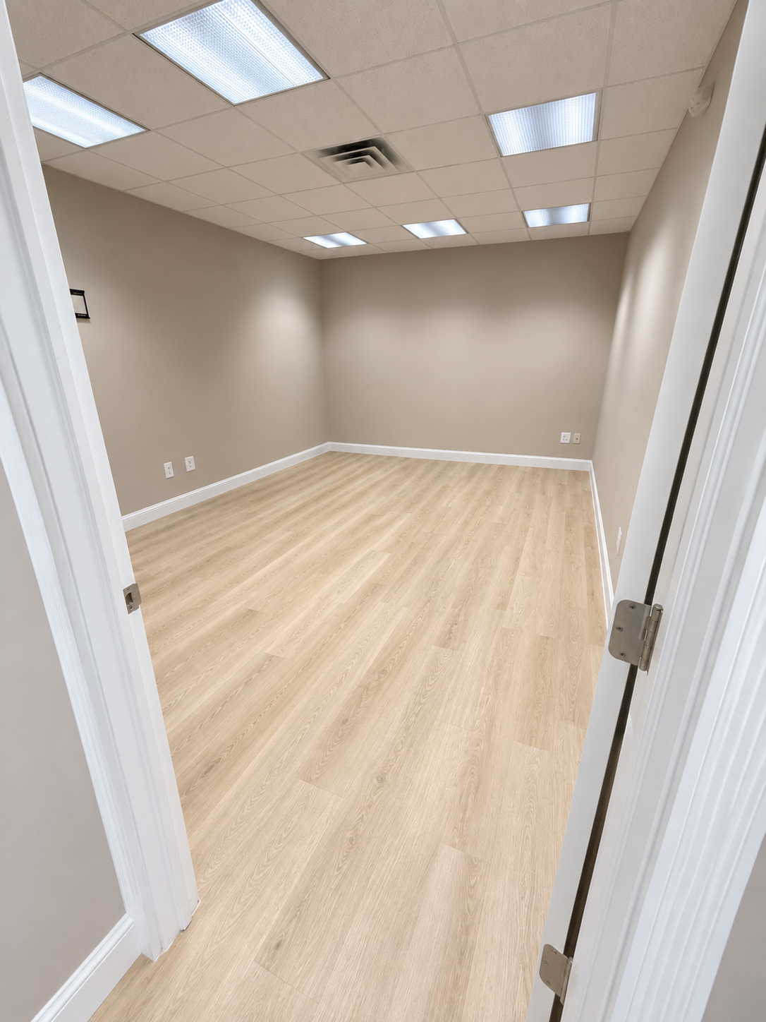 Book our Entire Space - 30 Max